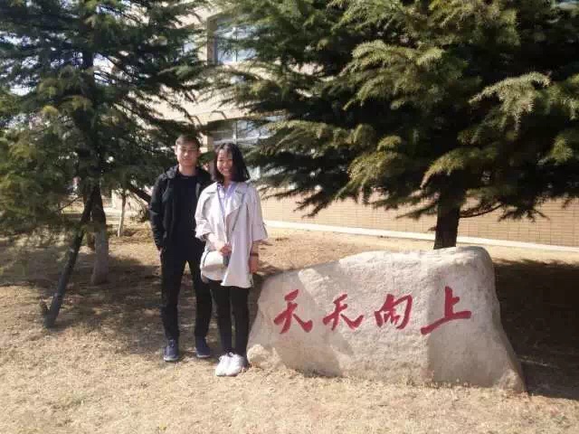 2014级王宁 徐丹.JPG